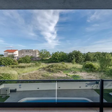 Vila Zlatne Niti With Heated Pool